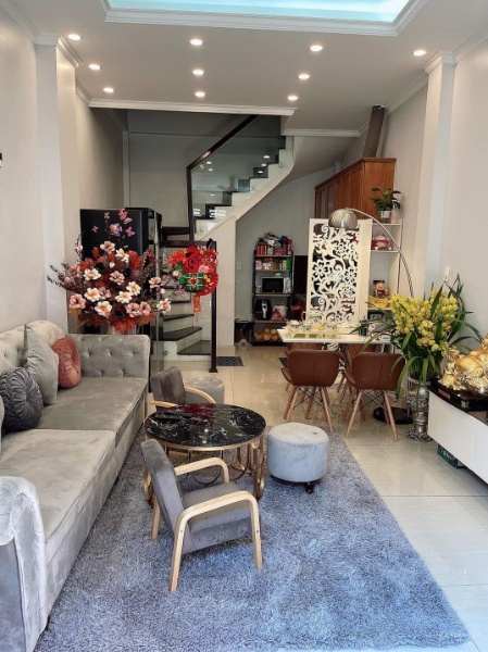 Bán nhà 5 tầng tặng full nội thất tại đường Đầm Trấu, phường Bạch Đằng, Hai Bà Trưng